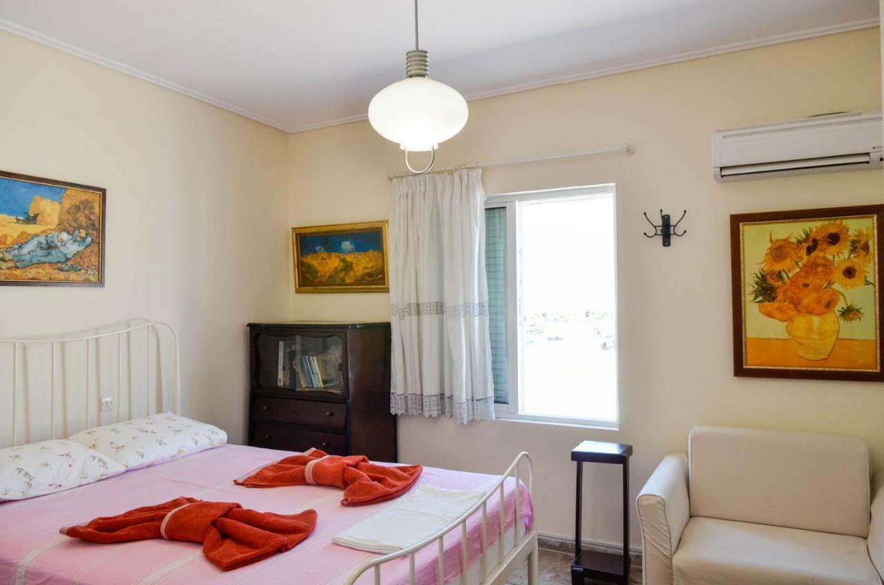 Sky Housetop Kalamata Exterior photo